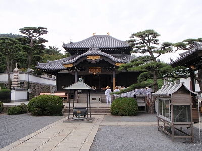 郷照寺本堂