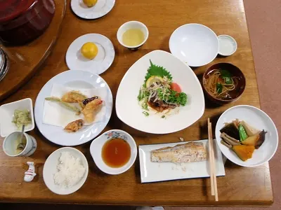 宿坊のまずい飯